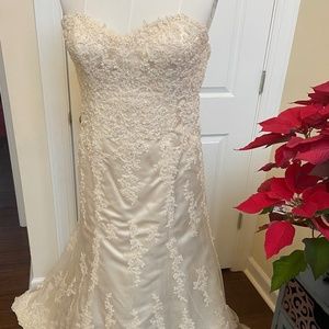 Emma by Maggie Sottero Wedding Dress